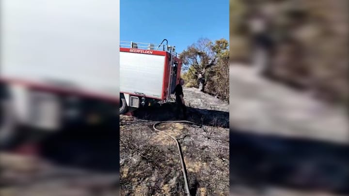 Dy vatra zjarri, në Mallunxë e pranë Malit të Dejës