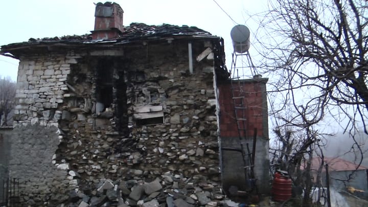 Një vit nga tërmeti i Xibrit, familjet e dëmtuara ende në pritje