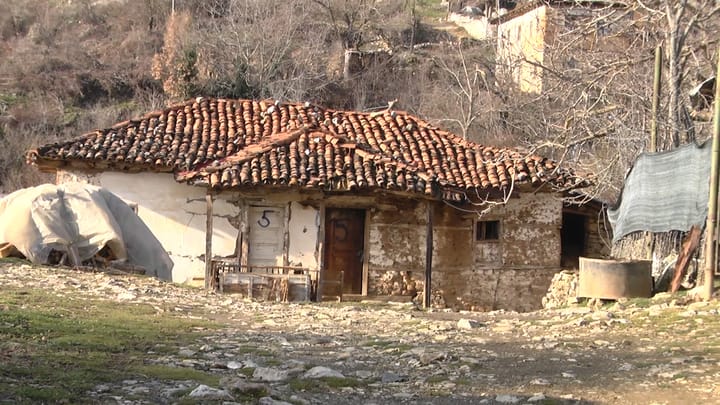 Sofraçani, fshati pa investime dhe i braktisur nga banorët