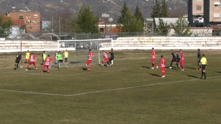 Futboll / Burreli fiton derbin, mund 1 me 0 Korabin në “Liri Ballabani”