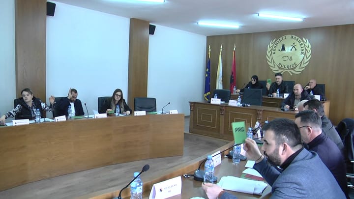 Këshilli Bashkiak Bulqizë i hap rrugën ndërtimit të dy parqeve fotovoltaike