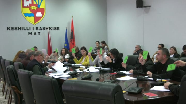 Këshilli Bashkiak Mat zhvillon mbledhjen e radhës