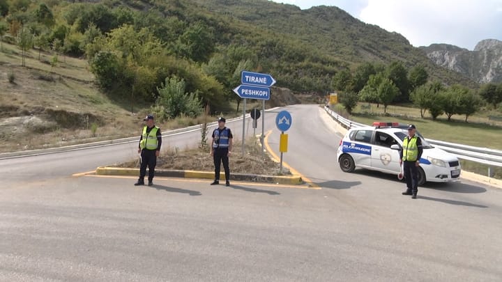 NJOFTIM PËR BLLOKIME TË PËRKOHSHME TË RRUGËS SË ARBRIT