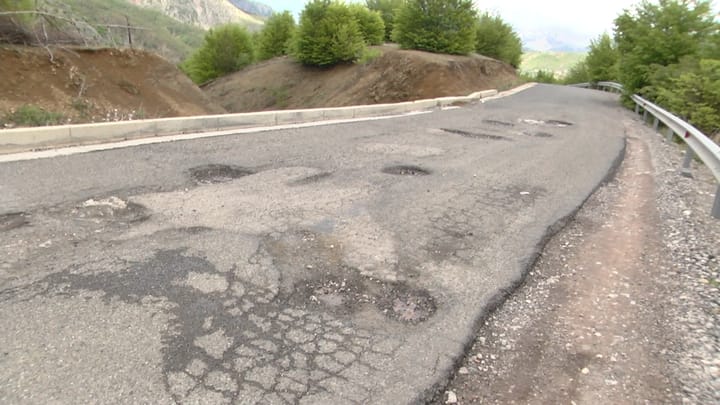 “Bypassi i Murrizit i pasigurt”, ankohen drejtuesit e mjeteve