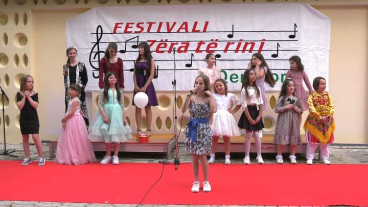 QKF MAT ZHVILLON EDICIONIN E 30 – TË TË FESTIVALIT “ZËRA TË RINJ”