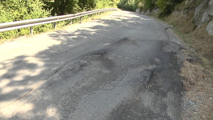 PËRKEQËSOHET GJENDJA E RRUGËS KLOS-QAF BUALL