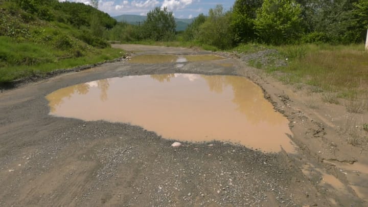 Futet në mirëmbajtje edhe segmenti tjetër i rrugës Shoshgaj – Rrëshen, për 6 muajt e ardhshme do të mirëmbahet nga firma “UDHA”