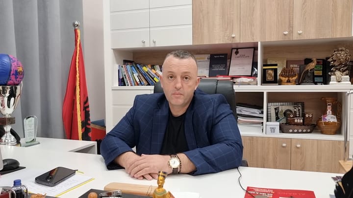 Qyteti Burrel dhe rrethinat lidhen tërësisht me ujesjellësin e ri, Malaj apel qytetarëve: Largoni cisternat nga tarracat