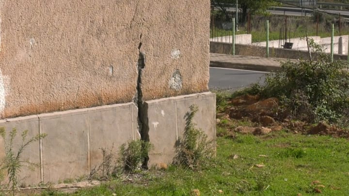 Bulqizë / Pallati që pret prej 5 vitesh që të shembet