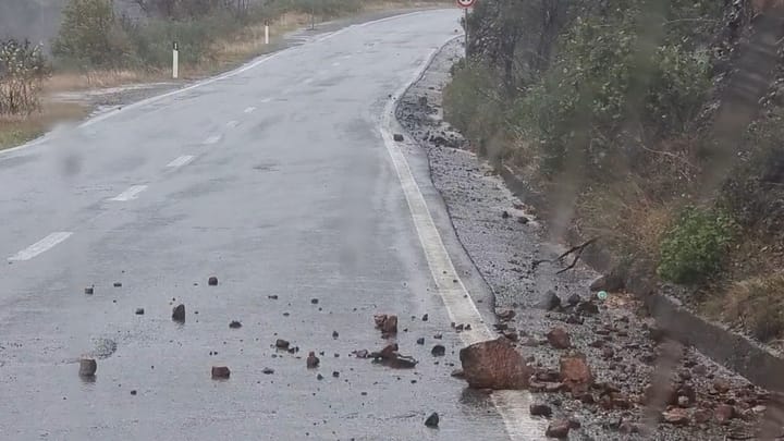 Rikthehen shtrëngatat, meteorologët paralajmërojnë të kihet kujdes në dy ditët në vijim