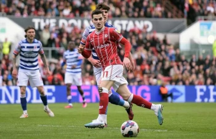 Anis Mehmeti “rrëmben skenën” në Angli, dy gola dhe një asist