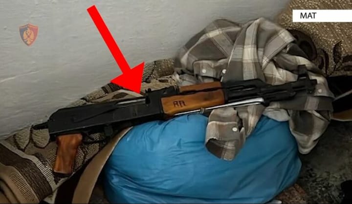 Mat/Mbante armë në banesë, pranga 59-vjeçarit , iu sekuestruan mbi 800 fishekë