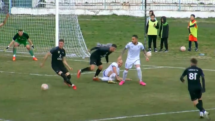 Futboll / Vora fiton minimalisht me kontestime ndaj Burrelit