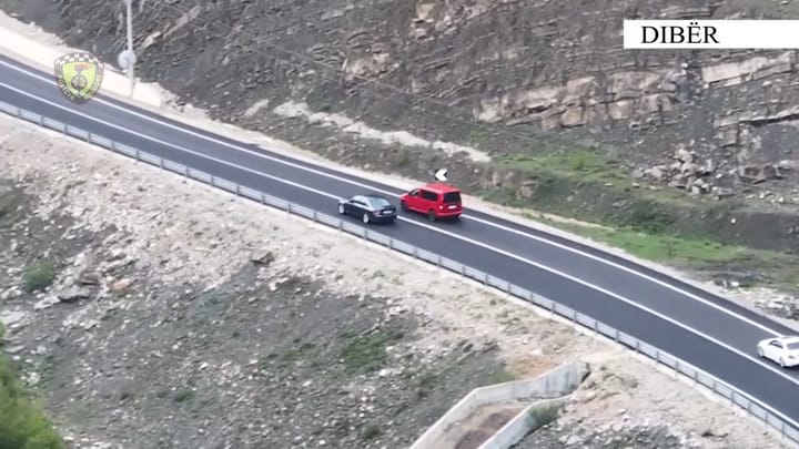 Monitorimi me dron i rrugës së Arbrit, gjobiten mbi 100 shoferë