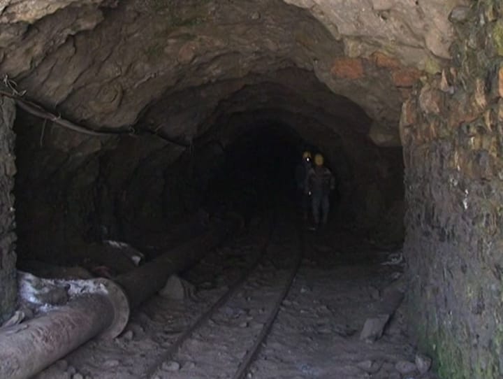 Bulqizë/Shembet masivi i gurëve në galeri, humb jetën shtetasi A.CANI., 48 vjeç, banues në Krastë