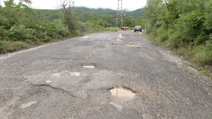 Rruga nacionale në Bushkash, nisin problemet