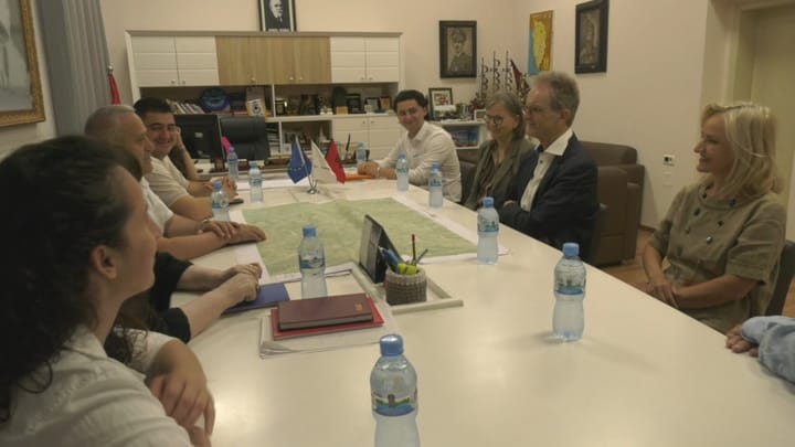 Ambasadori Hollandez viziton Matit