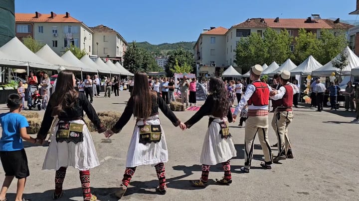 Dibra çel zyrtarisht sezonin turistik veror