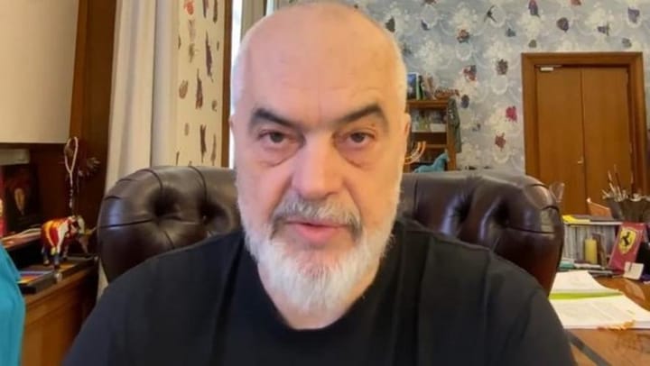 Rama, thirrje bizneseve: 'S’ka më tokë e xanun! Lironi hapësirat publike, do të përballeni me ndjekje penale'!