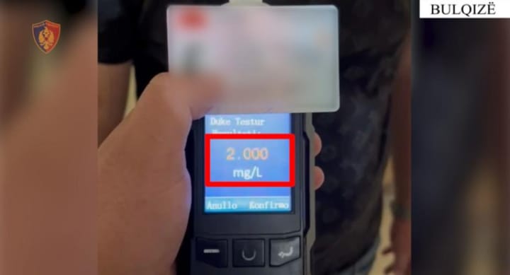 I dehur në timon bënte manovra të rrezikshme në mes të qytetit, arrestohet 34-vjeçari në Bulqizë