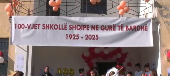 (VIDEO)100-vjetori i hapjes së shkollës shqipe në Gur të Bardhë