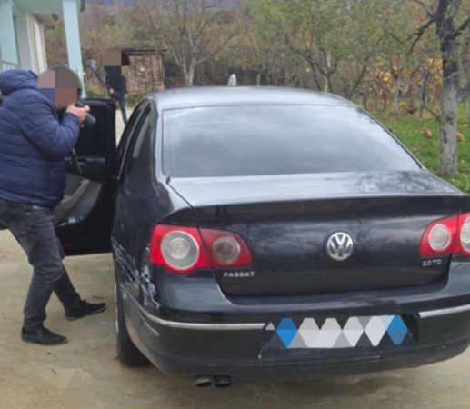 I dyshuar për kryerje të marrëdhënieve seksuale me dhunë, pranga efektivit të policisë në Dibër