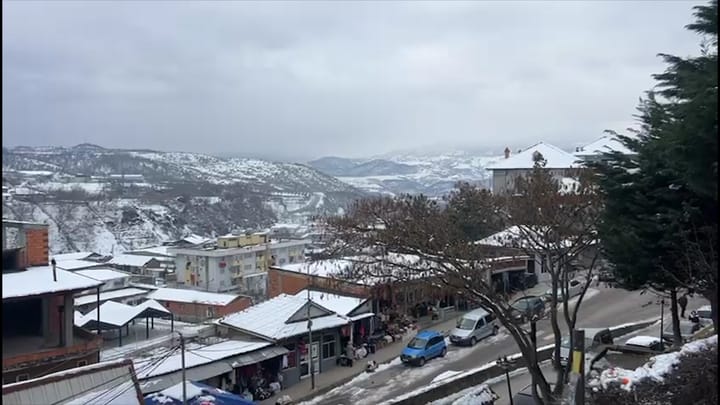 Situata nga bora dhe kërkimet për Jurgen Karajn