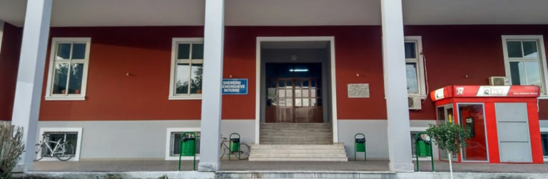 Arrestohen dy mjekë për shpërdorim detyre në Elbasan
