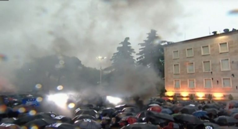 ZYRA QENDRORE E OSBE DËNON DHUNËN NË PROTESTË: NDAL KËRCËNIMEVE NDAJ KREUT TË OSBE DHE ORGANIZATËS TONË