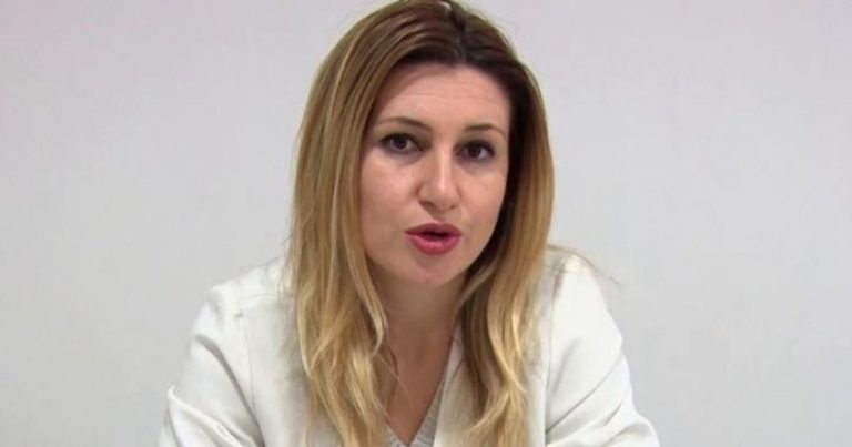 Tensione në Shkodër/Brisejda Kadia është zgjedhur kryetare e re Këshillit Bashkiak te Shkodres.