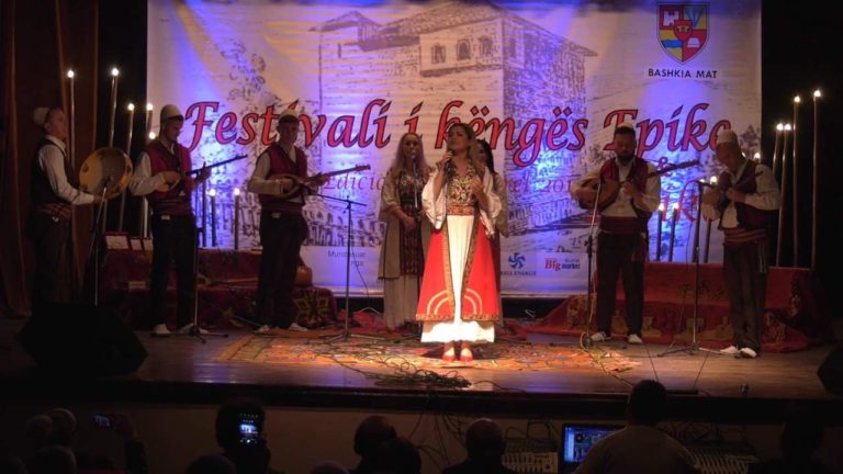 Burrel, zhvillohet edicioni i V-të i Festivalit të Këngës “Epike e Lirike”