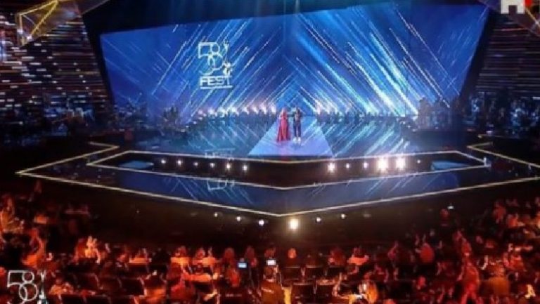 Këtu po bëhet genocid kulturor, largoni vulgun nga skena e festivalit!