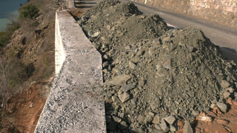 Ndërtohet muri në Shkopet, rihapet qarkullimi për të gjitha llojet e mjeteve