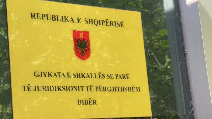 VRAU KUSHËRIRIN E TIJ NË XIBËR GJYKATA DIBER